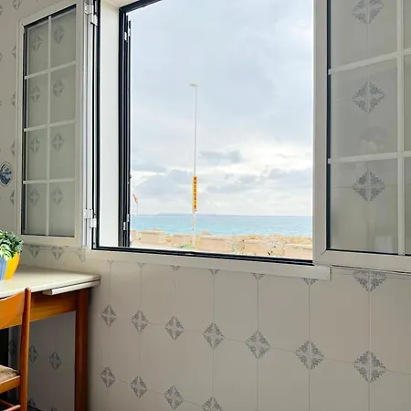 Amare - Sea Front 公寓 *