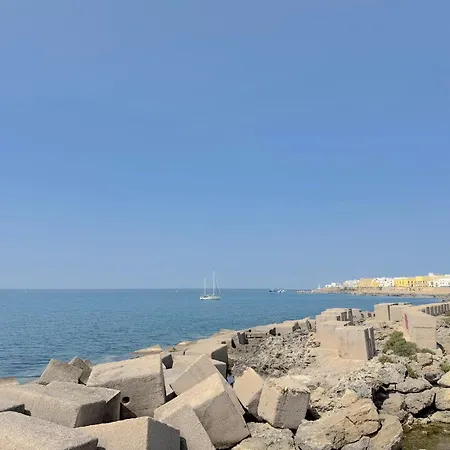 Amare - Sea Front