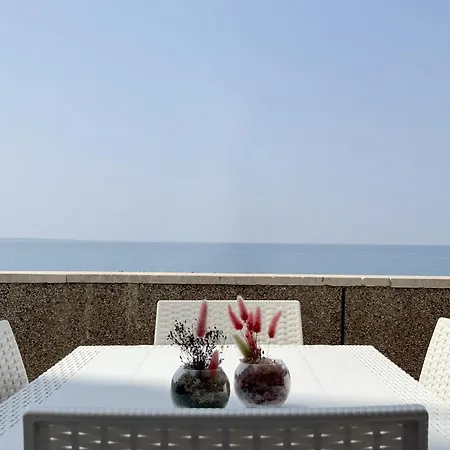 Apartment Amare - Sea Front *